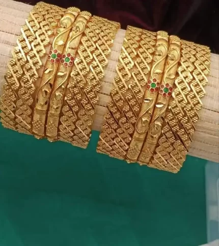 Gold Aura Bangle Set