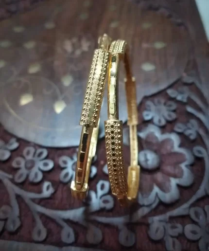 Gilded Splendor Bangle Set