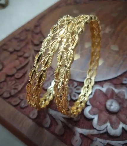 Luxurious Gold Tone Bangles