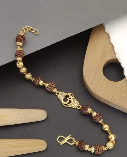 Elegant Ruthratcham Gold Luxe Bracelet