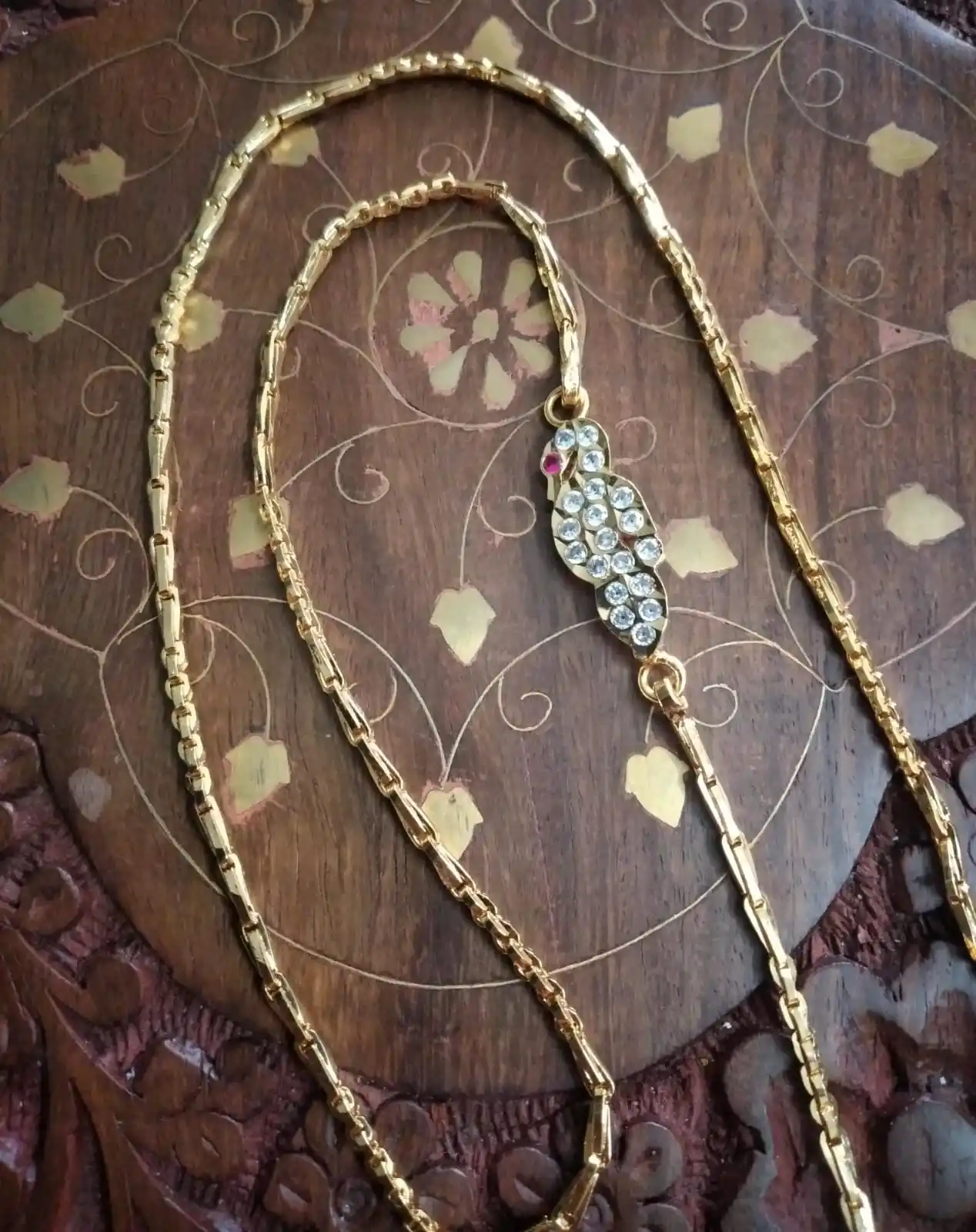 Micro Gold Polish Stone Mopu Chain – Sugabogam