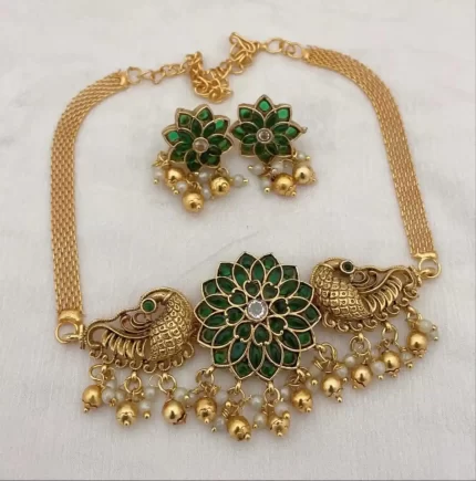 Matte Finish Peacock Choker