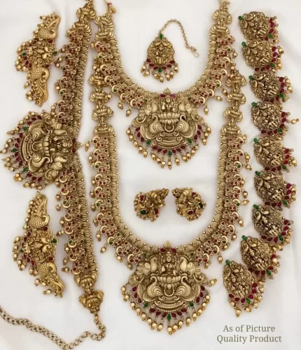 Divine Naga Lakshmi Bridal Set