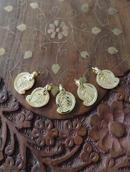 Traditional Manga Thali Pendant