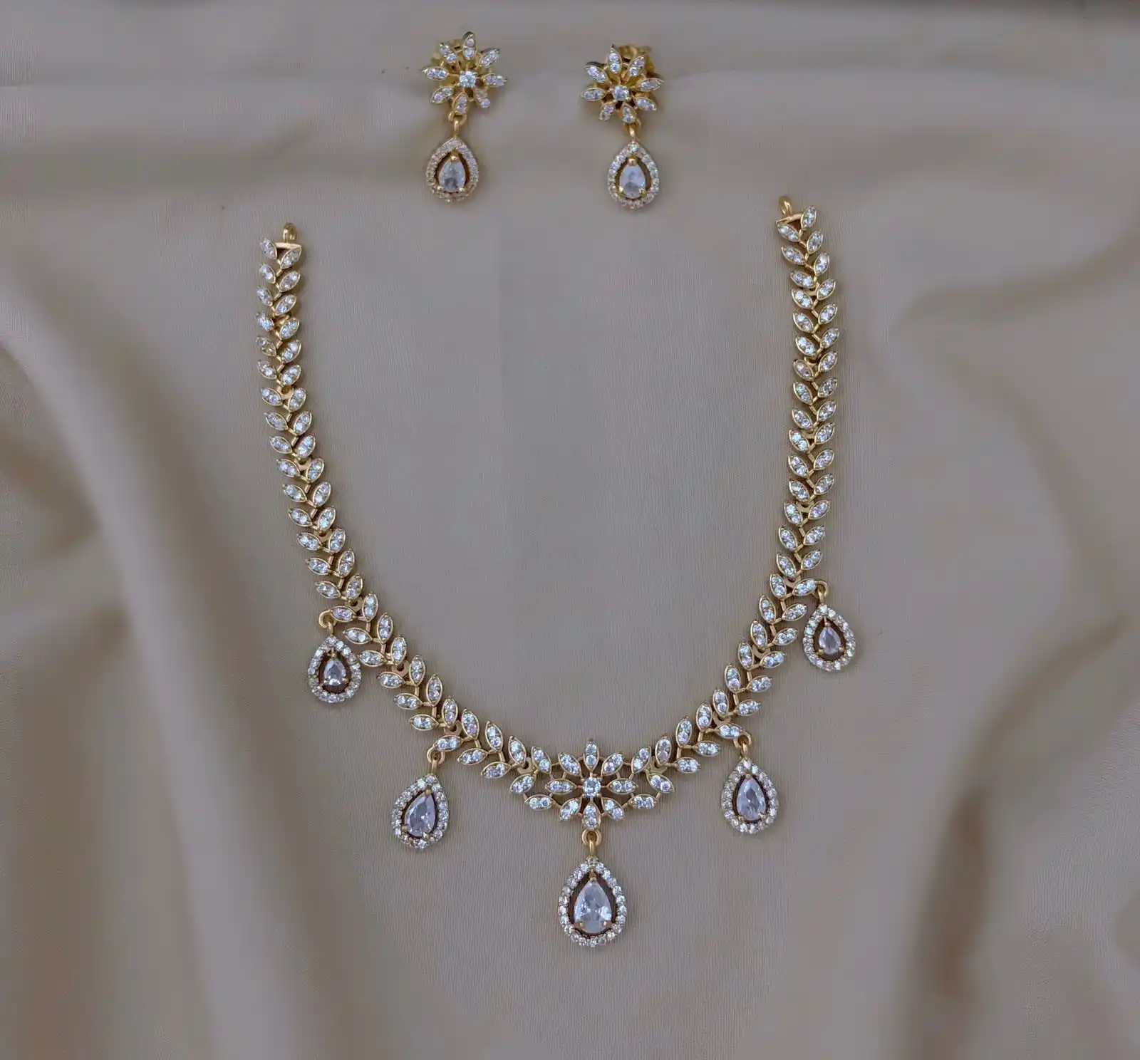 Refined CZ Splendor Set – Sugabogam