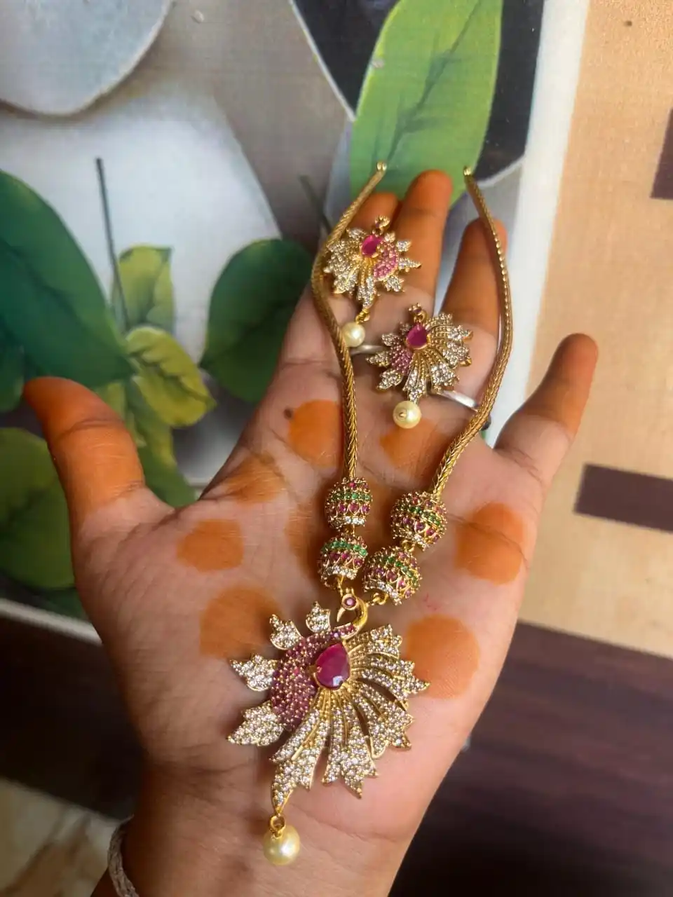 Matte Gold Peacock Necklace Set – Sugabogam
